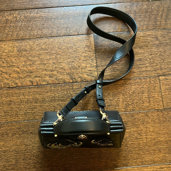 Michael Michael Kors Gramercy Frame Beaded Rose Black/Gold - Picture 4 of 8